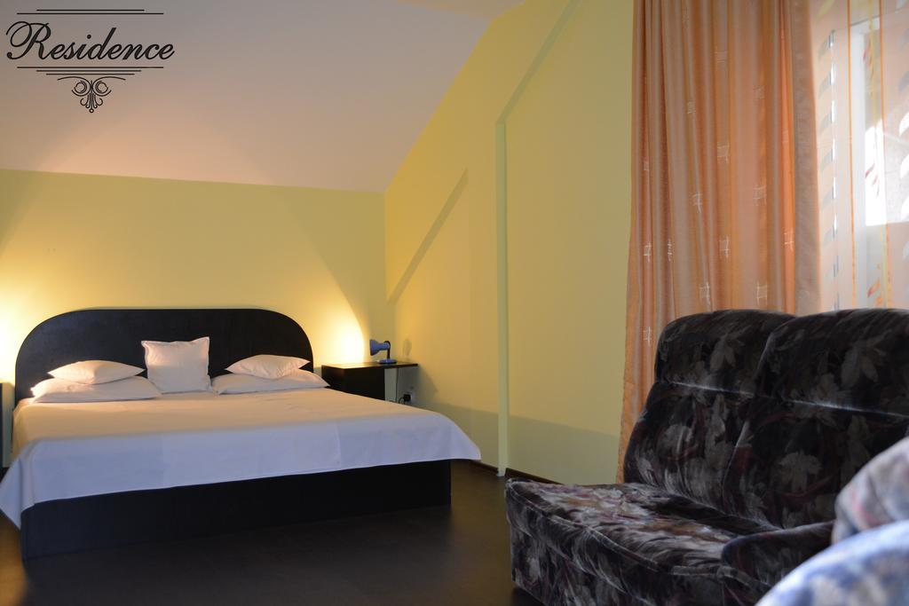 Pensiunea Residence Ramnicu Valcea Quarto foto